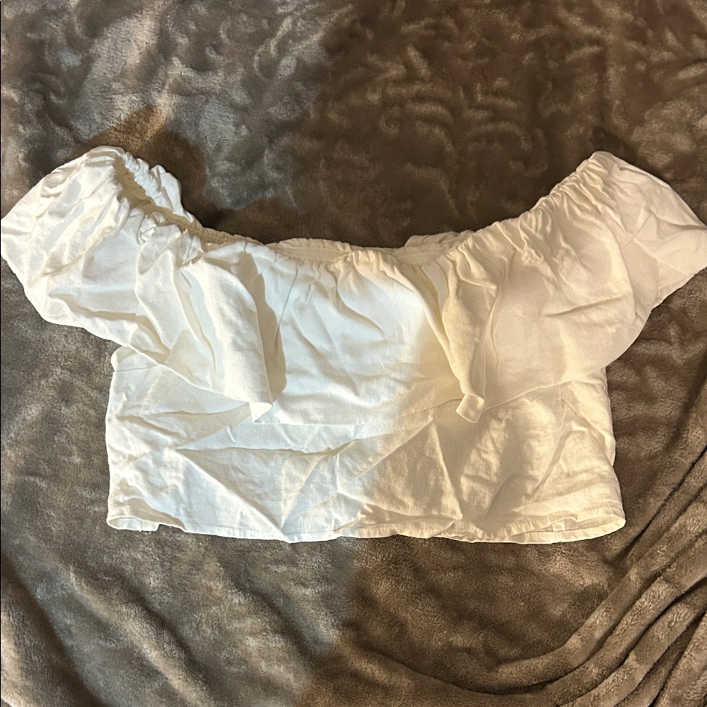 A New Day White Off-Shoulder Crop Top